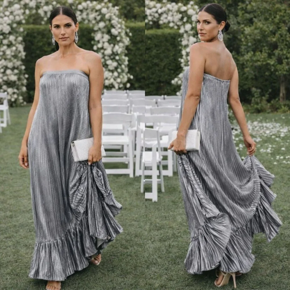 L'idee‎ Fantasia Dress Silver Grey Pleated Strapless Metallic Shift Gown Size 2